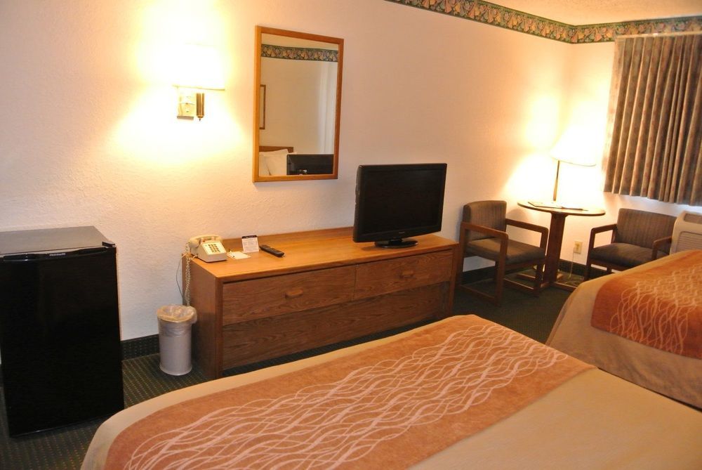 Quality Inn Ozark-Springfield South Exterior foto